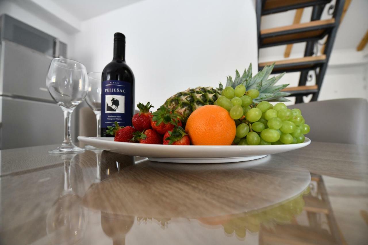 Apartment Lavanda ซินย์ ภายนอก รูปภาพ