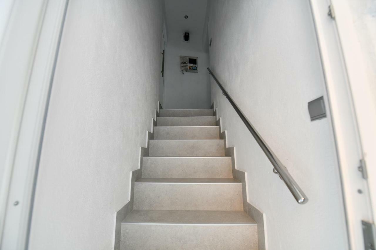 Apartment Lavanda ซินย์ ภายนอก รูปภาพ
